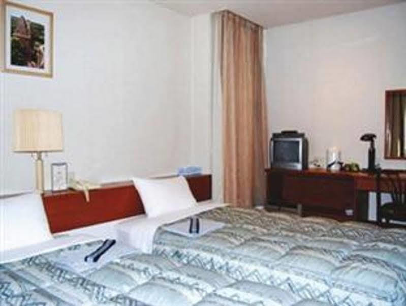 Hotel Kikuei Namba Osaka Exterior photo